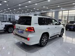 Toyota Land Cruiser-5