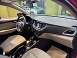 Hyundai Accent-14