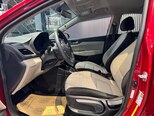 Hyundai Accent-17