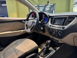 Hyundai Accent-15