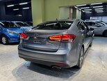 Kia Cerato-9