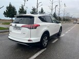 Toyota RAV4-9