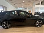 BMW iX-8