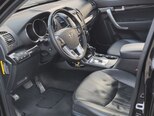 Kia Sorento-12