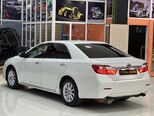 Toyota Camry-9