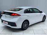 Hyundai IONIQ-8