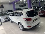 Hyundai Santa Fe-13