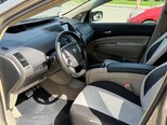 Toyota Prius-4