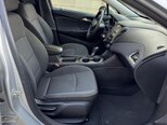 Chevrolet Cruze-15