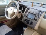Nissan Tiida-7