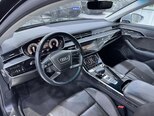 Audi A8-9