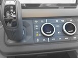 Land Rover Defender-19