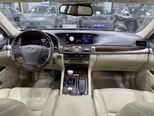 Lexus LS 460L-9