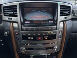 Lexus LX 570-19