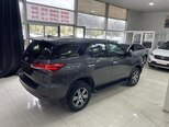 Toyota Fortuner-10