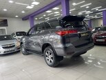Toyota Fortuner-12