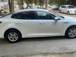 Kia K5-4
