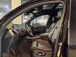 BMW X7-8
