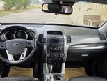 Kia Sorento-4