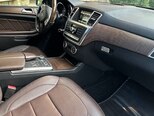 Mercedes GL 500 4MATIC-10