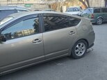 Toyota Prius-2