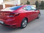 Hyundai Elantra-7