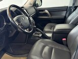 Toyota Land Cruiser-8