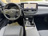 Lexus ES 300h-12