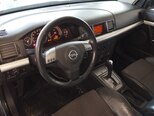 Opel Vectra-14