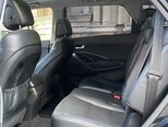 Hyundai Grand Santa Fe-10