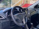 Hyundai Grand Santa Fe-9