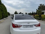 Hyundai Sonata-6