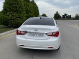 Hyundai Sonata-4