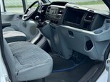 Ford Transit-13