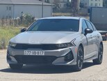 Kia K5-7