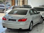 Hyundai Genesis-12