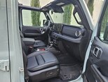 Jeep Wrangler-11
