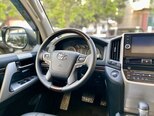 Toyota Land Cruiser-11