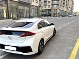 Hyundai IONIQ-7