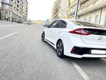 Hyundai IONIQ-16