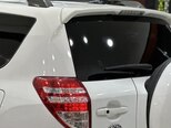 Toyota RAV4-12