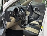 Toyota RAV4-17