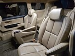 Kia Carnival-7