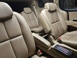 Kia Carnival-11