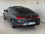 Hyundai Elantra-4