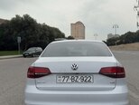 Volkswagen Jetta-5