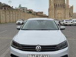 Volkswagen Jetta-1