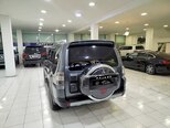Mitsubishi Pajero-7