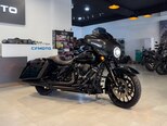 Harley-Davidson FLHX Street Glide-1