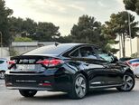 Hyundai Sonata-5